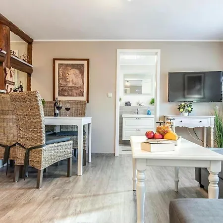 Traumzeit Im Gutshof Zum Apartment